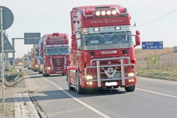 Transportatorii Rutieri reclamă o situaţie fără precedent: Nu au fost acordate certificatele pe 2014